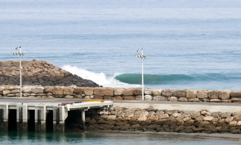 ecuador surfing manta surf city